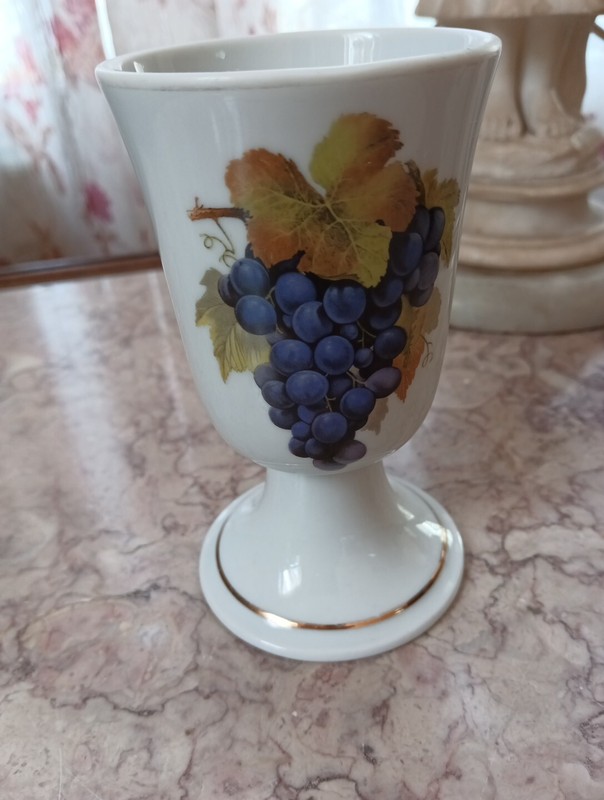 Vtg Naaman Israel Porcelain Shabbat Kiddush Cup Grape Cluster Gold Trim Judaica