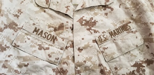 U.S. Marines Men's Fatigue Field Jacket With Patches Size Medium - Picture 6 of 11