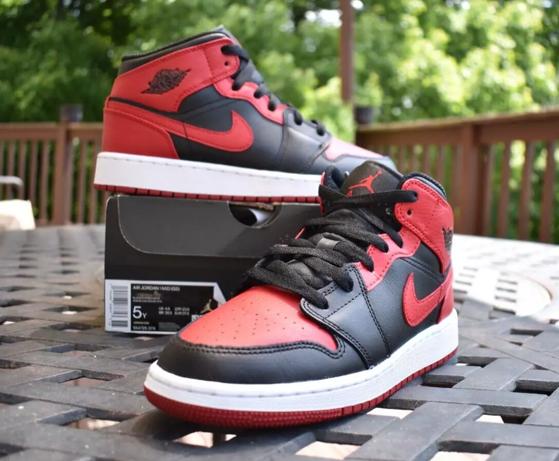 Aj1 hotsell mid banned
