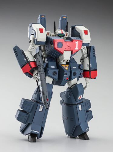 Hasegawa Super Dimension Fortress Macross VF-1J Armored Valkyrie Batroid 1/72 - Picture 8 of 10