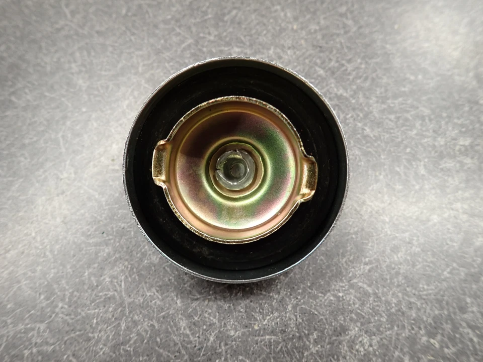 69 70 Buick LeSabre Wildcat Electra Tapa de tanque de combustible Tapa sin ventilación 1969 1970 Foto 2 de 4