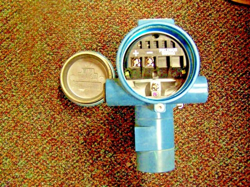 😉 NEW ROSEMOUNT FLOWMETER 8800DR080SA3E1F1K5M5R30Q4Q8 - Picture 2 of 8