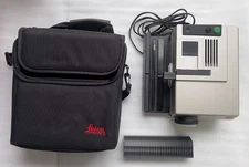 Projector Leica Pradovit P 150 Slide Projector W / PaddedCase and Slide Carrier