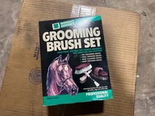 HORSE GROOMING KIT, 4 PC, PRE-GROOMING, FINAL FINISHING, HOOF CLEANING, HOOF DRE