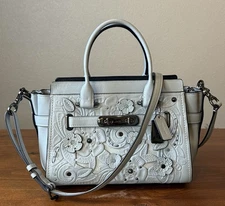 Rare Coach Swagger 27 Sky Blue Tea Rose And Tooled Detail HTF Excellent