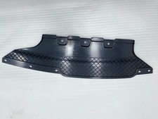 5er F10 M Paket Stoßstange Halter Führung unten Mitte Hinten Für BMW