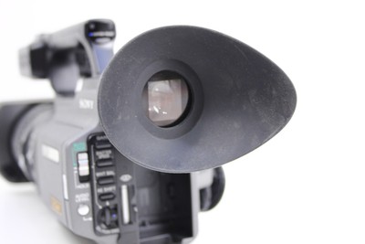 Sony DSR-PD170 DVCAM 3CCD MiniDV Professional Digital Camcorder