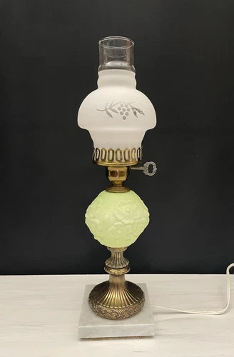 Vintage Uranium Custard Green Poppy Table Lamp With Frosted Chimney 17" Electric