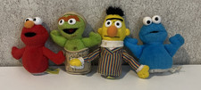 VTH Gund 2003 Sesame Street Elmo Cookie Monster Bert Oscar Finger Puppets 4 Pc