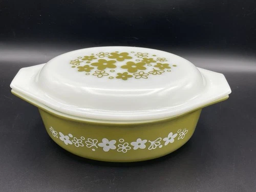 Vintage PYREX Casserole Dish Spring Blossom Green White W/Lid 1-1/2 QT 043