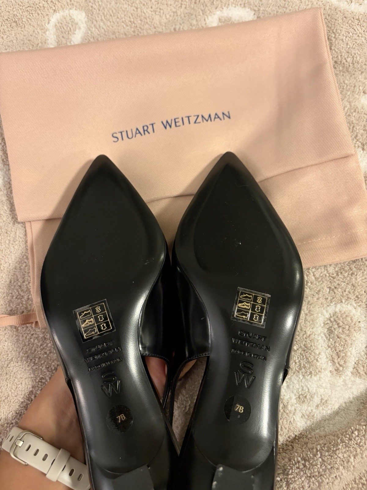 Brand New Stuart Weitzman Rosie Kitten Heels Size 7