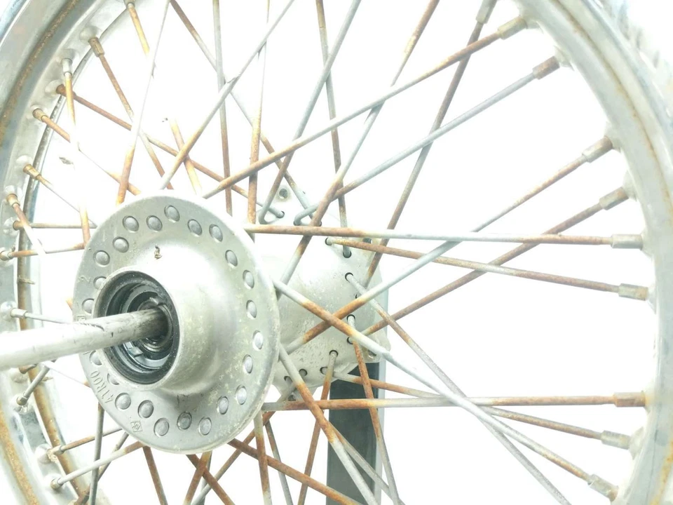 Llanta delantera recta 03 Yamaha V Star XVS 650 19x2,50 Foto 2 de 4