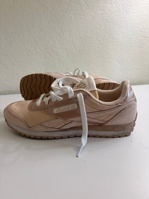 Reebok Classic AZ br women's sneakers rose gold and white size 8 1/2