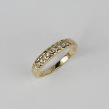 Vintage 14k Yellow Gold, Diamond Mens/Womens/Unisex Band Ring Size 9.75