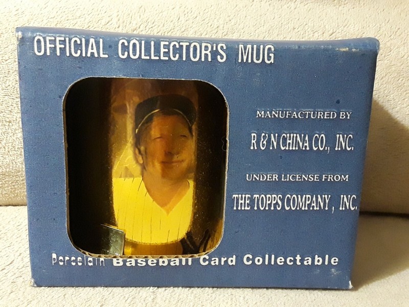 Topps Mickey Mantle Official Collector's Gold Porcelain Mug New York Yankees LE.