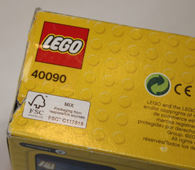 LEGO 40090 Halloween Bat And Pumpkin  Complete w/ 156 pcs / Manual / Box