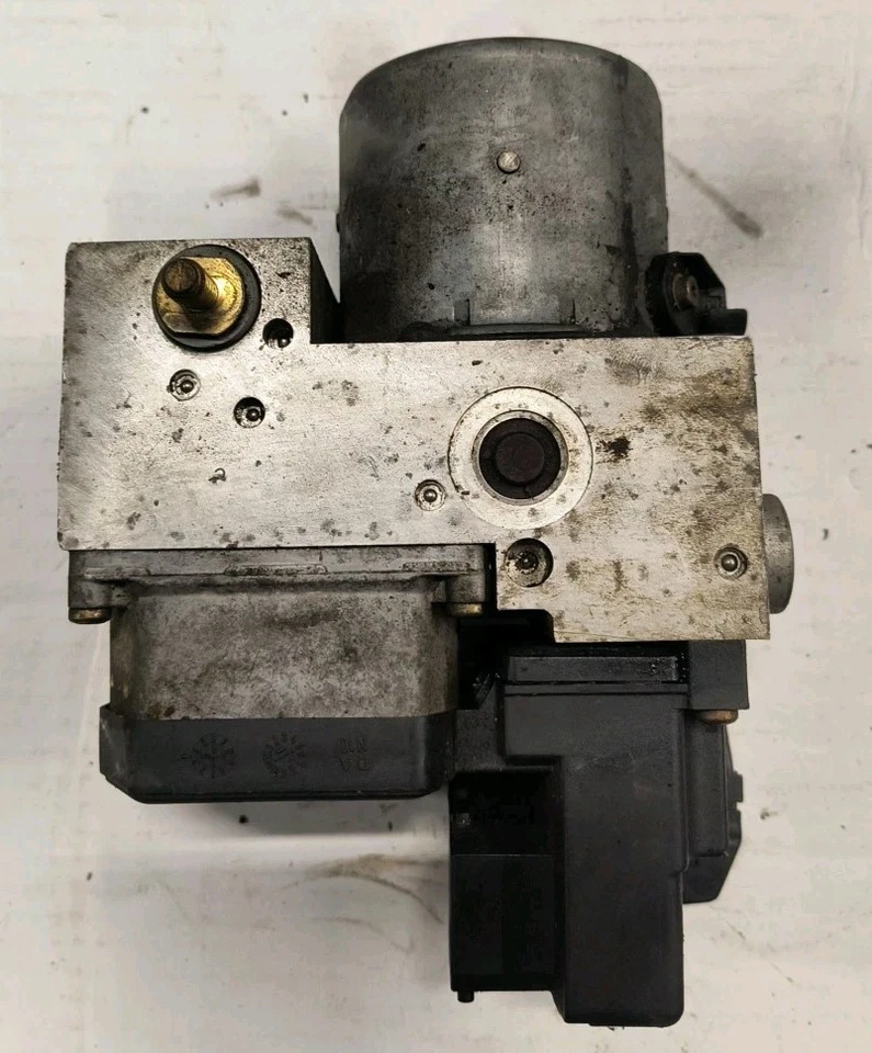 Módulo de control de bomba ABS Mercury Grand Marquis 2003-2004 H6MKH 3W13-2C353-A Foto 3 de 4