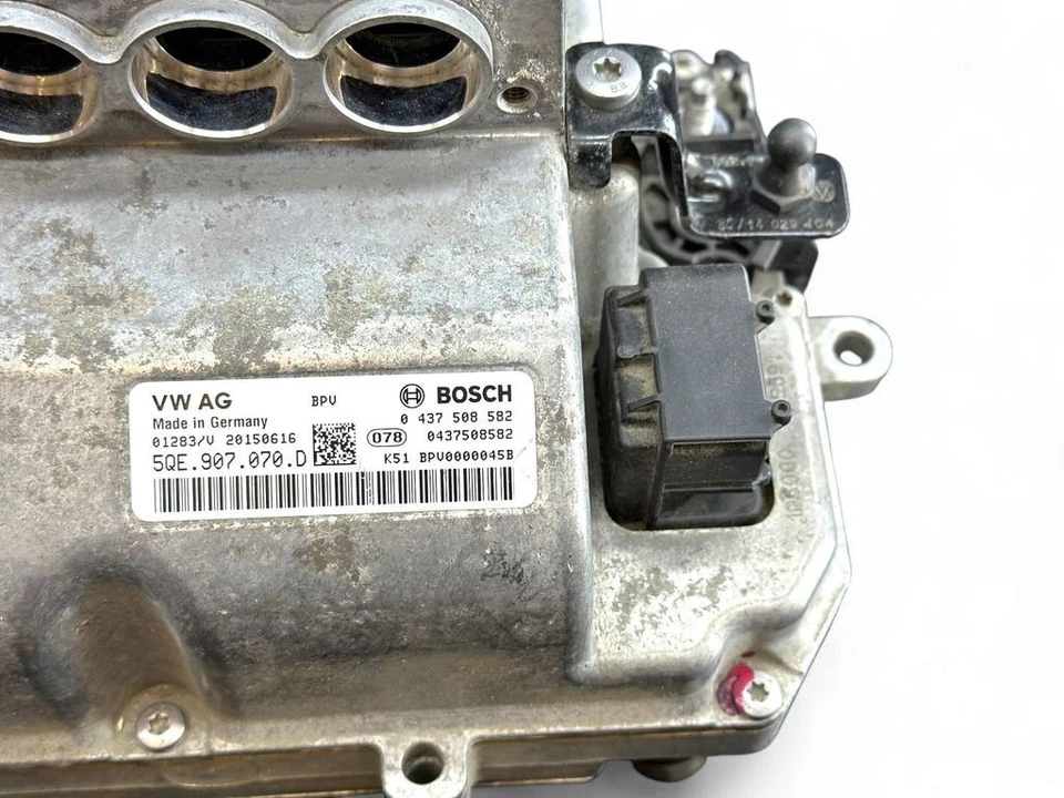 Volkswagen Golf VII 2015 voltage converter inverter 5QE907070D TSL3618 - Image 3 of 4