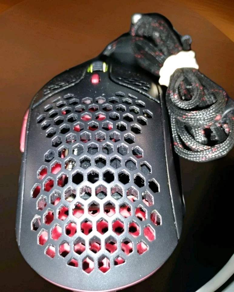 HyperX Pulsefire Haste - 2.4 GHz Wireless Gaming Mouse PF001 - Image 2 of 4