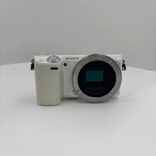 Sony Alpha NEX-5R 16.1MP Mirrorless Digital Camera w/ 16-50mm Lens AF Lock White