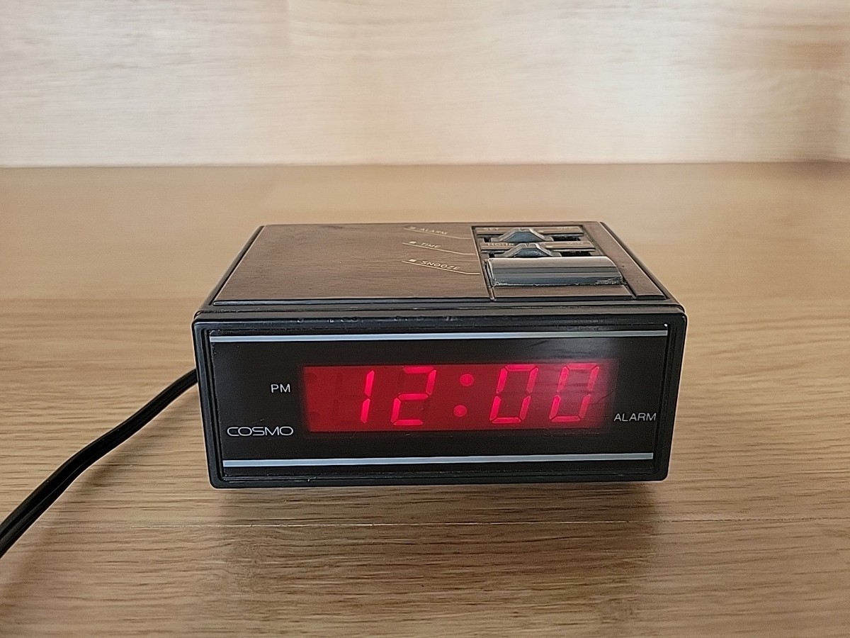 Vintage 1970s Cosmo No. E592B Digital LED Alarm Clock - Walnut
