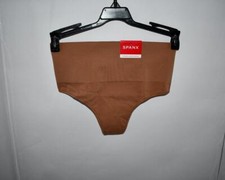 SPANX EcoCare Seamless Shaping Thong in Naked 3.0 Size: MED SS0815 NWT
