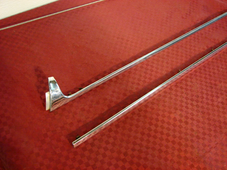 56 凯迪拉克系列 62 可转换 2 门硬门皮带装饰 — 第 4/4 张图片