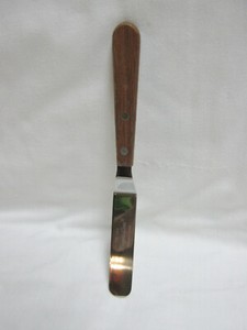 MAGIC LINE STAINLESS STEEL WOOD HANDLE SPREADER ICING SPATULA UTENSIL #TE-144