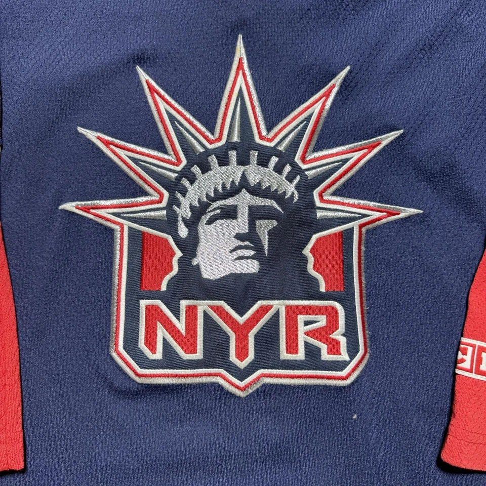 New York Rangers Petr Prucha Lady Liberty CCM Hockey Jersey Size Youth Small - Image 3 of 4