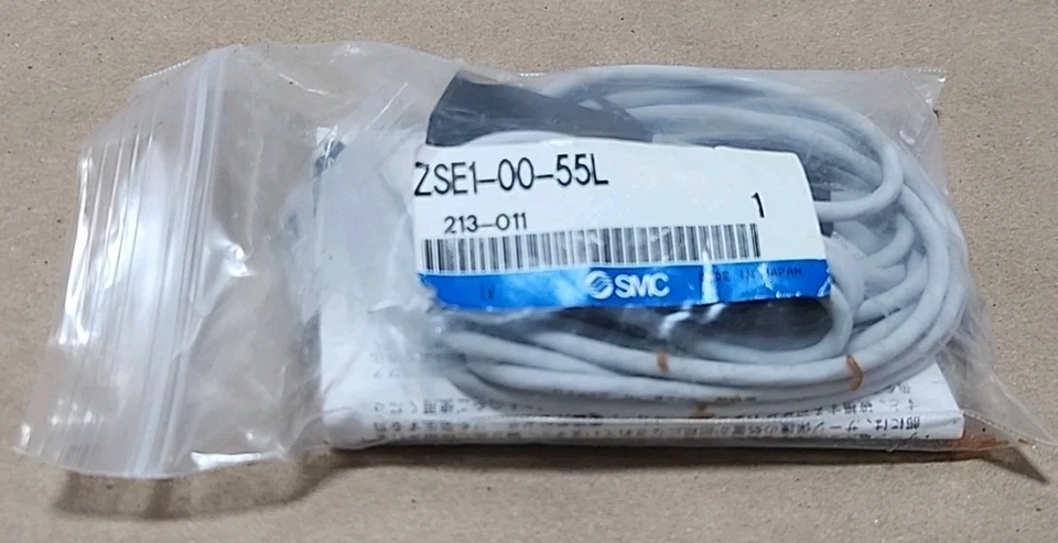 *NEW* SMC ZSE1-00-55L Compact Pressure Switch Vacuum Switch 12-24Vdc + Warranty! - Image 2 of 4