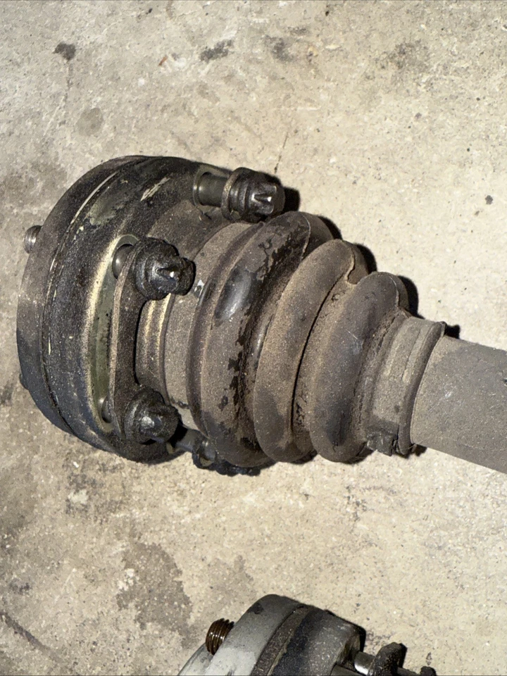OEM 2004 BMW E46 325ci Coupe Rear Left Side CV Axle SET 68k Miles Automatic - Image 3 of 4