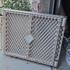 North States Superyard Adjustable Free Standing Beige Play Yard Infant Toddler