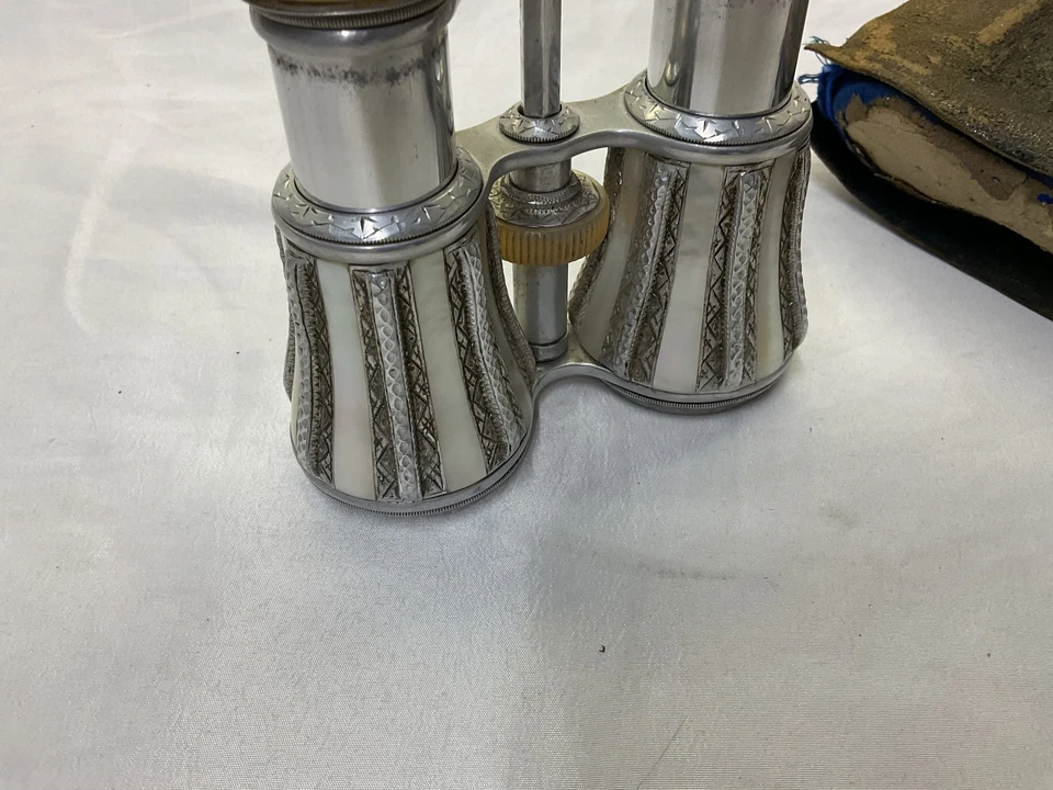 Antique Opera Glasses With Mother Of Pearl Inlay And Leather Case - Image 4 of 4
