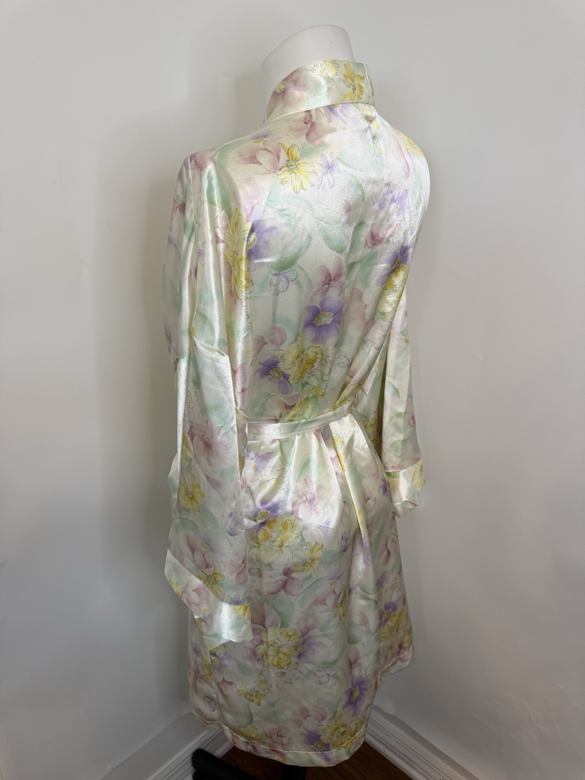 Dentelle M/L Floral Pastels Satin Robe Kimono Sty… - image 9