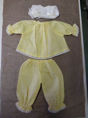 Vêtements poupée 20cm - France