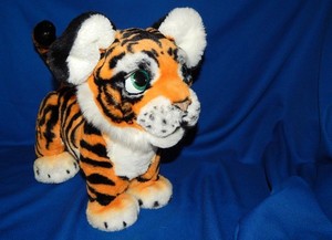 FurReal Friends Roaring Tyler The Playful Tiger Animated Plush Toy WORKS