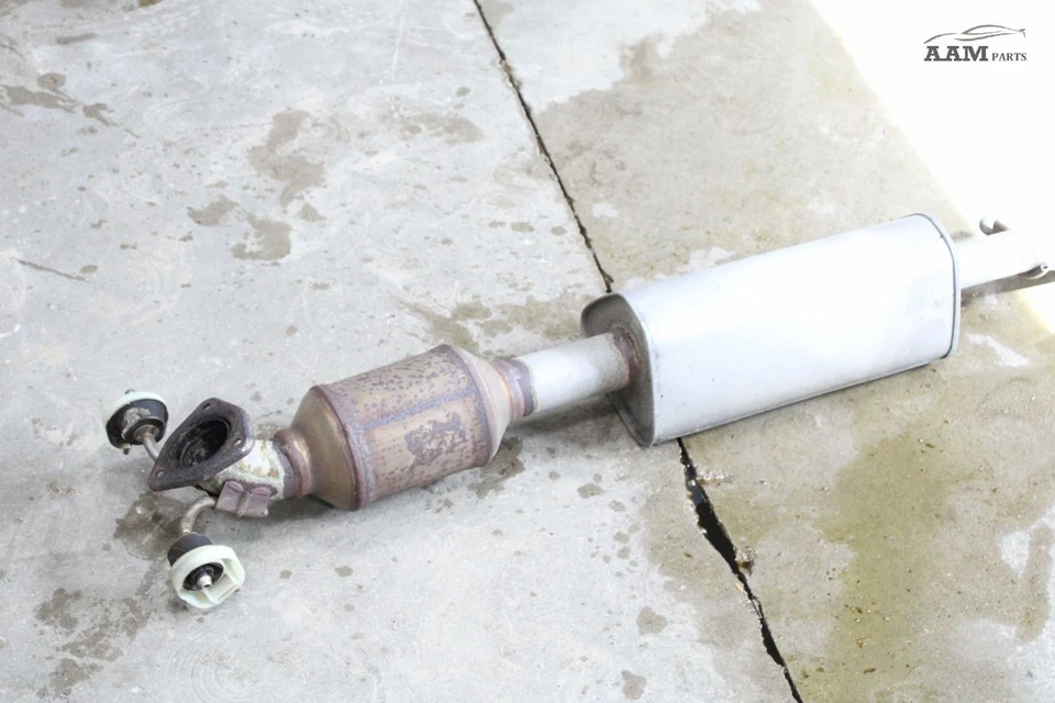 2016-2019 CHEVROLET CRUZE 1.4L EXHAUST SYSTEM MUFFLER RESONATOR & PIPE OEM - Image 2 of 4