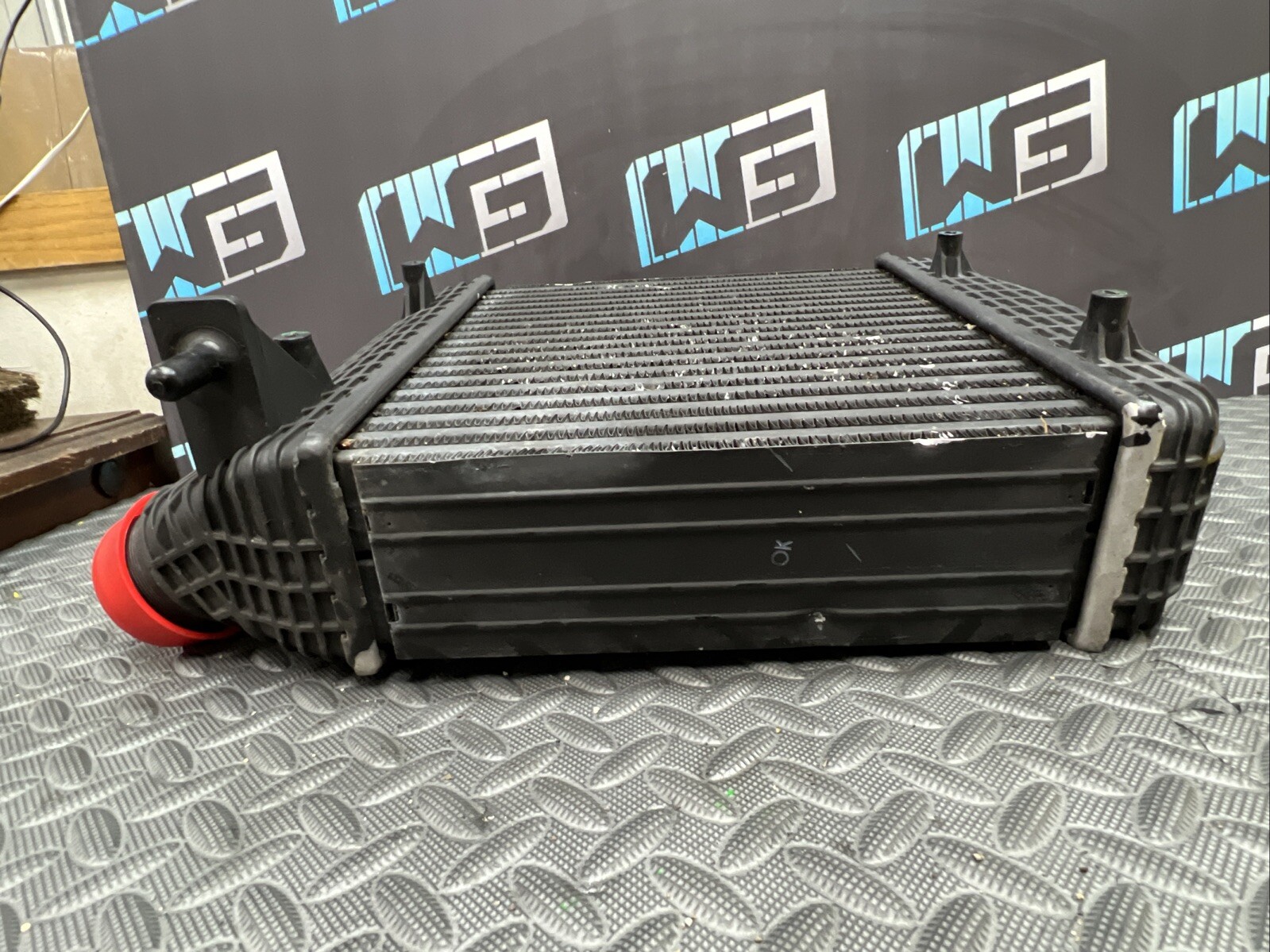 OEM 2014-2020 MASERATI GHIBLI LEFT RADIATOR TURBO INTERCOOLER 16474839