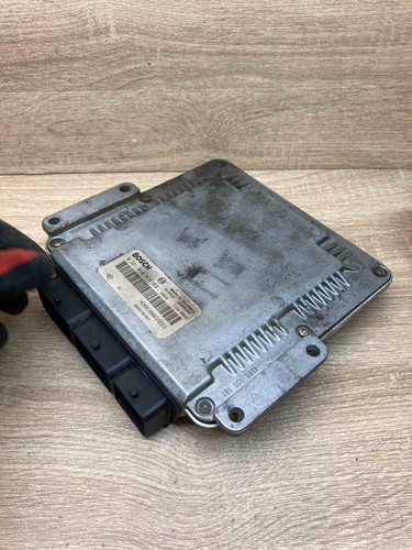 8200039569 0281010819 Bosch Renault Scenic Motor ECU Unidad de Módulo - Imagen 2 de 7