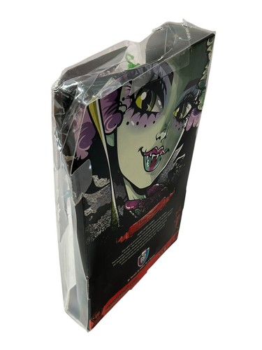 Monster High doll Freak Du Chic Honey Swamp New In Box (box has some damage) - Picture 6 of 11