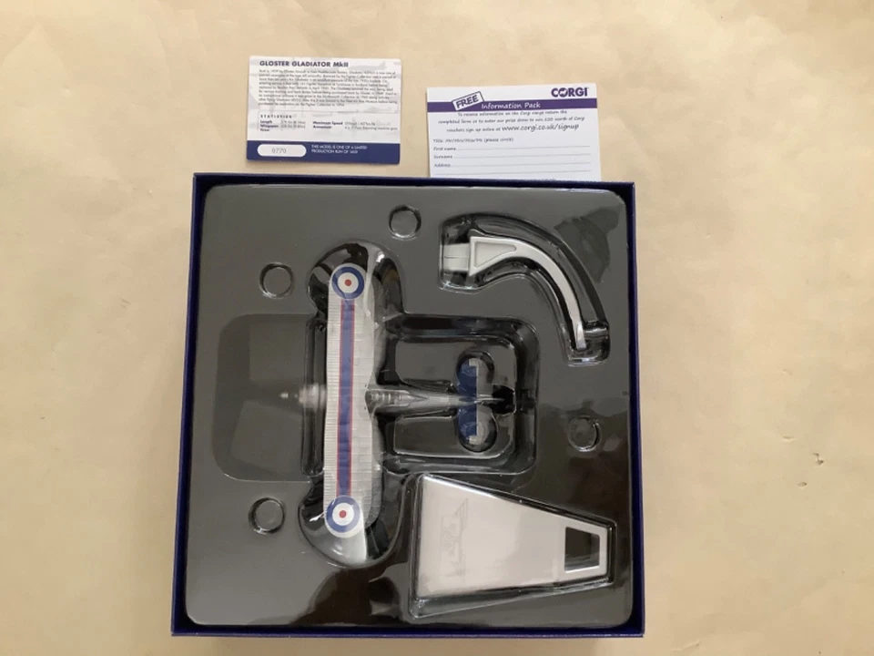 CORGI AVIATION 1:72 GLOSTER GLADIATOR MKII FIGHTER COLLECTION, DUXFORD AA36210 - Image 2 of 4