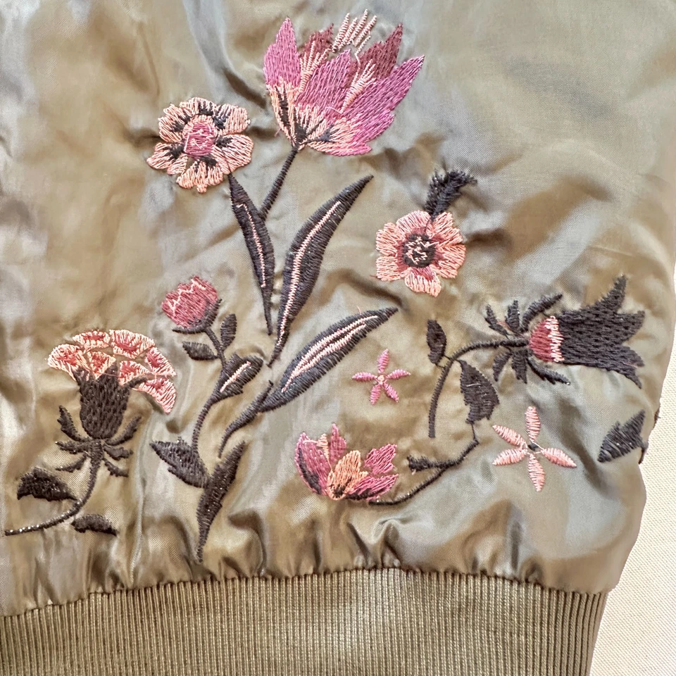 Chaqueta Bomber Guess Mujer M Verde Rosa Floral Bordada Brillante Boho Chic Y2K Foto 4 de 4