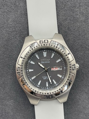 #ad Citizen Eco Drive Titanium 40mm Black Dial White Silicone Strap 100m Day Date $95.17