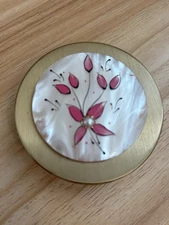 Vintage 1950s Mother Of Pearl Pink Floral Guilloché Powder Compact Mirror Gold