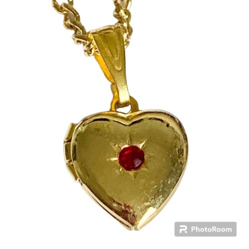 Vintage Gold Heart Locket Necklace Dainty Small Charm 16