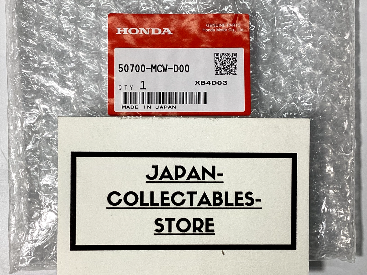 Honda 2002-2009 VFR Left Main Step Holder 50700-MCW-D00 New