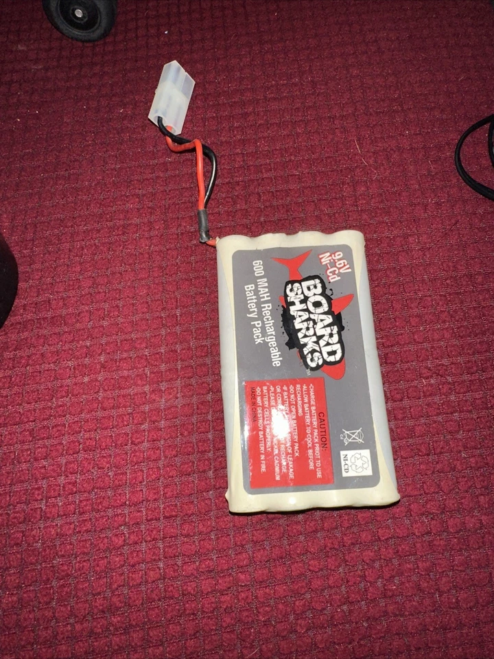 Planet Toys Board Sharks RC Skateboarder Complete Pre-owned! - Image 4 of 4