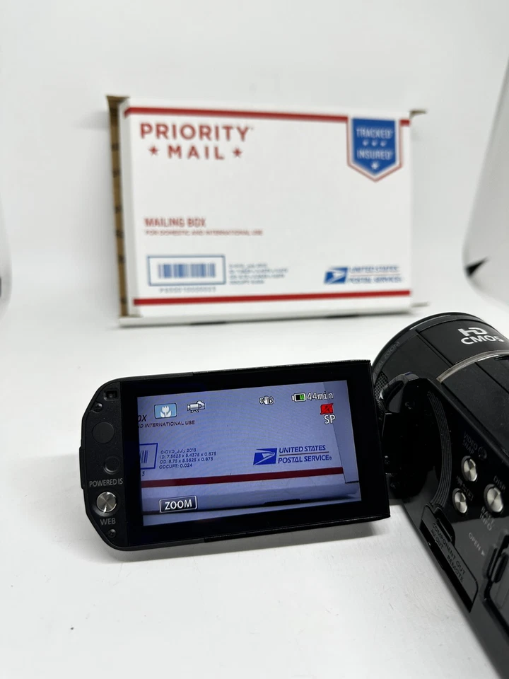 Canon VIXIA HF S200 Full HD 1080p AVCHD Flash Camcorder 10x W/ Accessories - Image 3 of 4