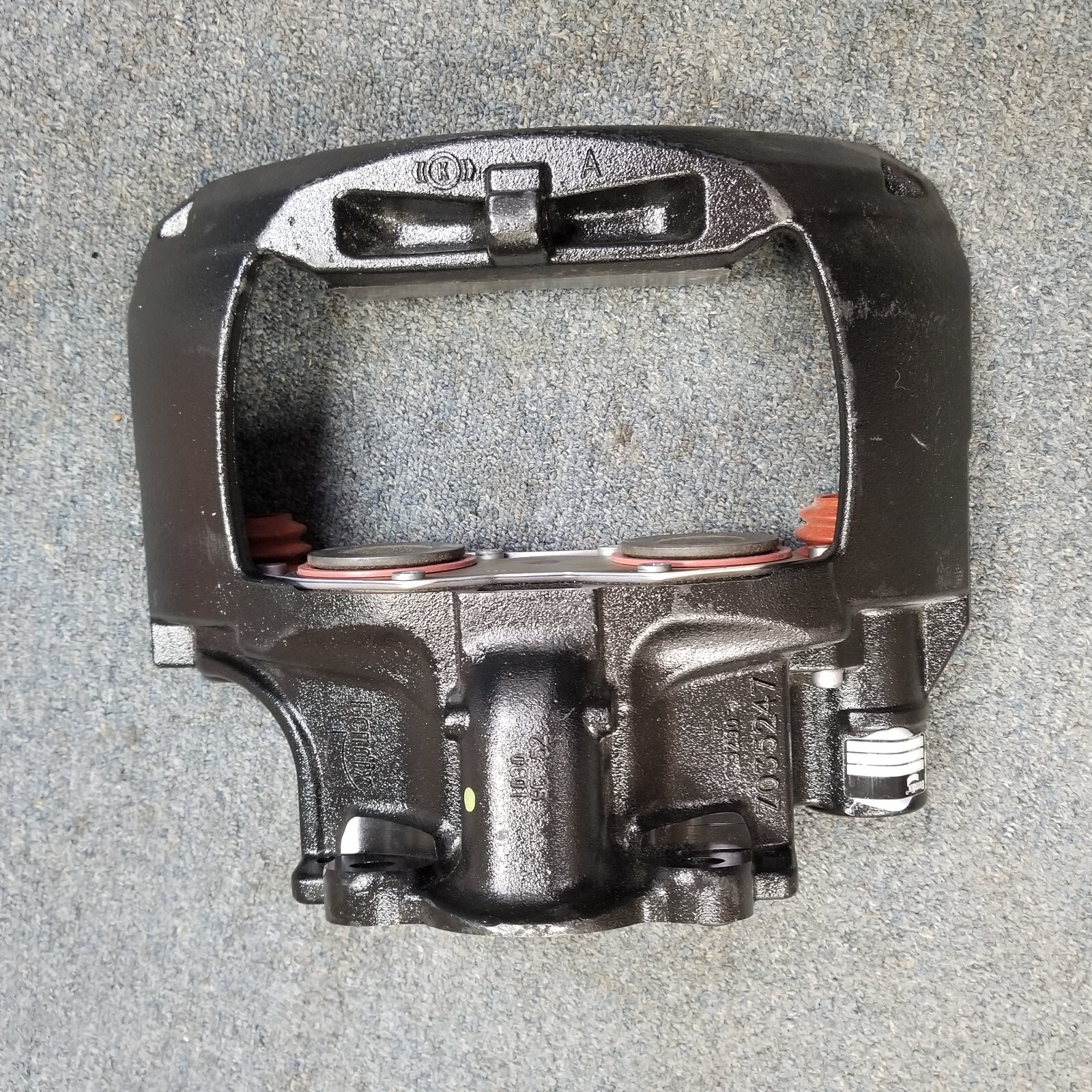 Bendix K097844SC Air Disc Brake Exchange Caliper With 5020643 Guide Pin