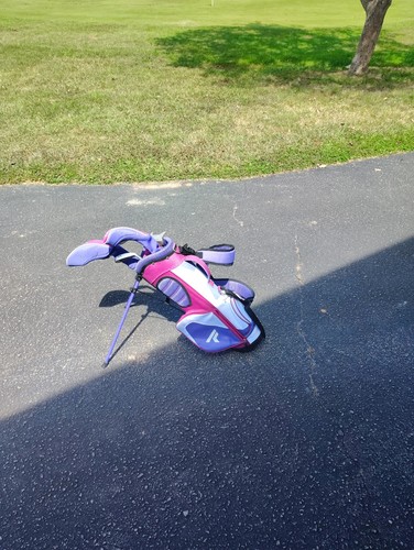 Top Flite 2022 Junior Girls Golf Club Set –Ages (5- 8) Left Hand Nice Set - Picture 2 of 7